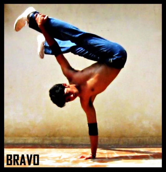 bboy_pike_freeze